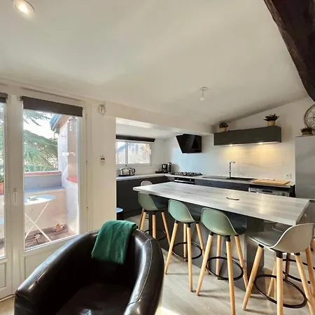 Le Nid Des Тулуза